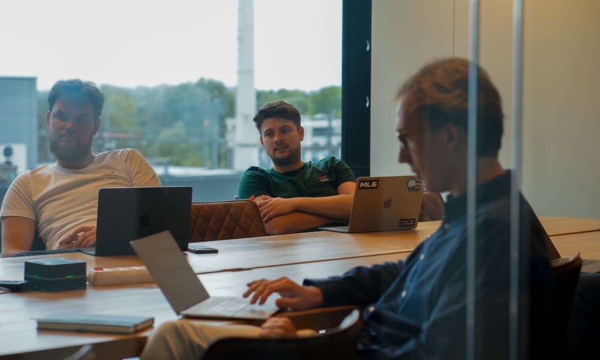 Working with AI is a personal skill. Working with AI as a team is not.